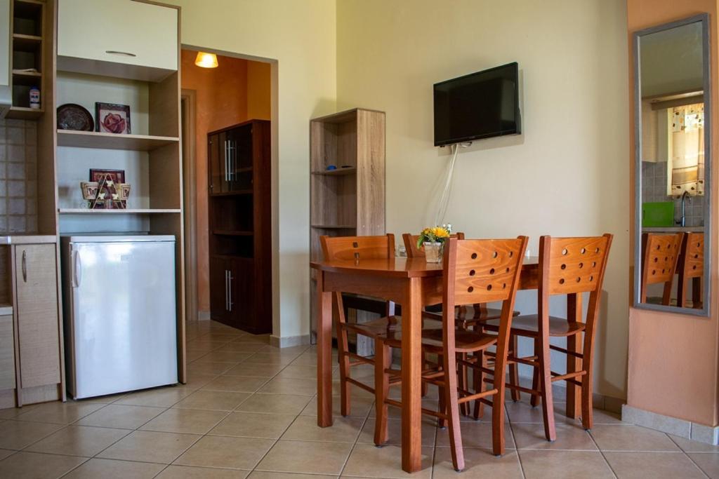 Takis & Eirini Family Apartments Perama  Exteriér fotografie